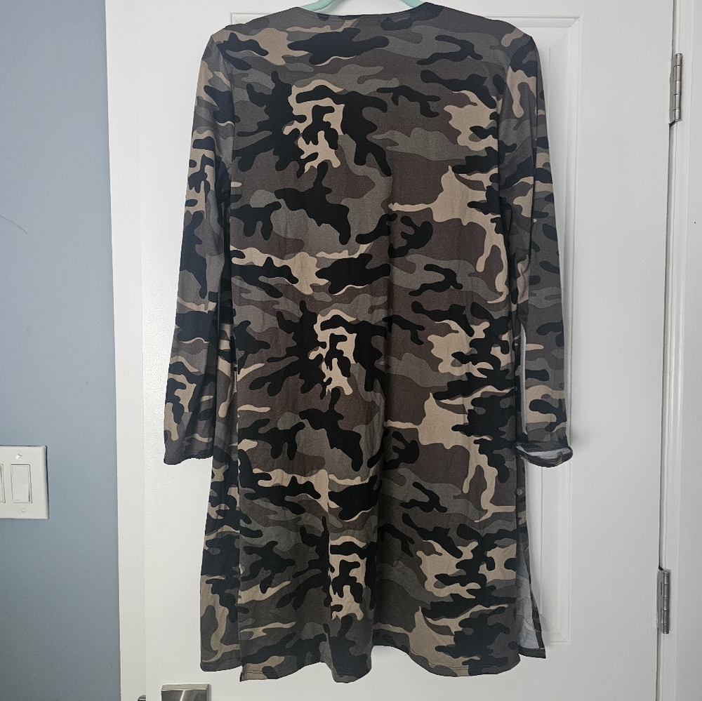 Cardigan - Picture 2 of 4